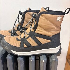 Sorel Brown and Black Insulated Boots. Great condition